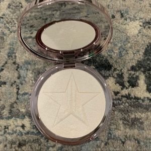 Jeffree star skin frost - Crystal Ball